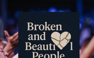 Aaron V Graham - Broken And Beautiful People